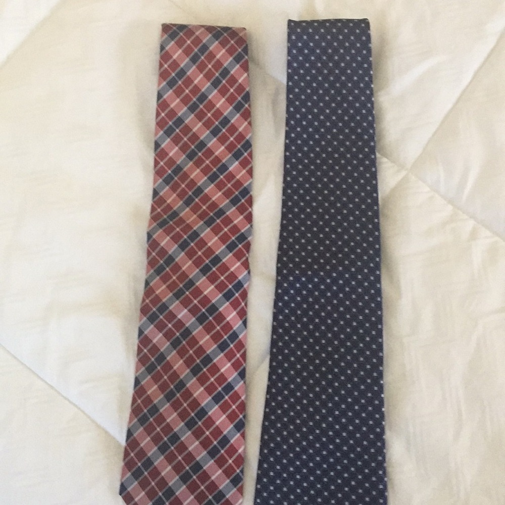Two ties - one price